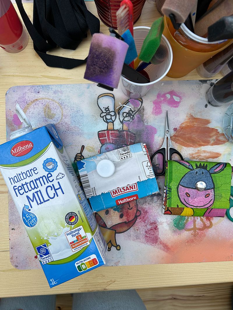 Containern und... beim ersten Workshop im Mai geht es um das Upcycling von Tetra-Paks